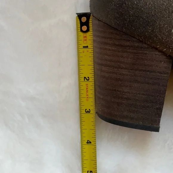 Clark’s boot 7.5 - Picture 7 of 7